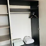за гости 아파트 *