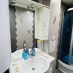 за гости 아파트 라즐로그