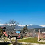 за гости 아파트 *